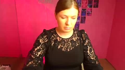 Molly online show from April 2026 11:37:01 AM