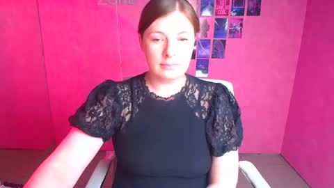 Snapshot of molly_mis chatting on May 2026 11:50:01 AM Molly online show from May 2026 11:50:01 AM
