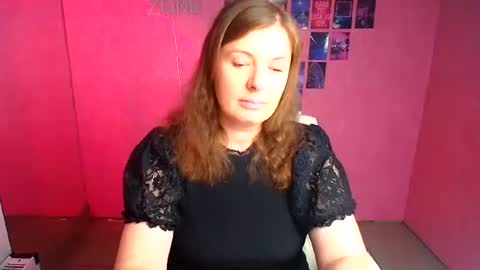 Molly online show from July 2026 11:47:02 AM