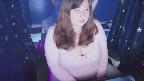 molly_moons online show from October 2025 11:51:02 PM