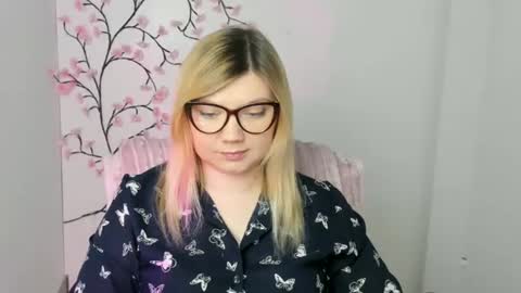 Molly online show from January 2026 12:51:01 PM