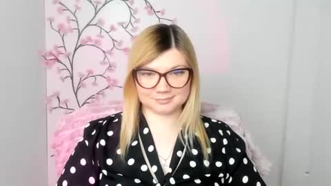 Molly online show from March 2026 01:50:02 PM