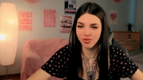Molly online show from April 2026 03:43:01 AM