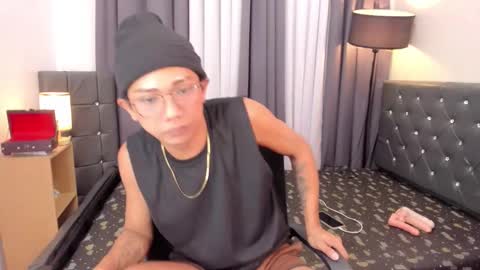 Snapshot of molly_snow11 chatting on December 2025 08:28:02 PM molly online show from December 2025 08:28:02 PM