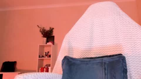 Molly online show from March 2026 03:01:01 AM