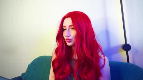 Molly online show from May 2026 06:43:01 AM