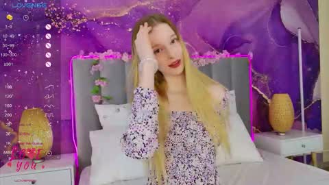 mollydollzz online show from March 2026 12:33:02 PM