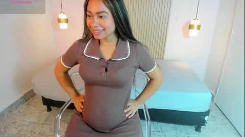 mollygray8 online show from April 2026 12:07:01 PM