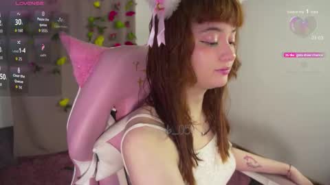 Snapshot of mollysb_05 chatting on October 2025 07:57:02 PM mollysb_05 online show from October 2025 07:57:02 PM