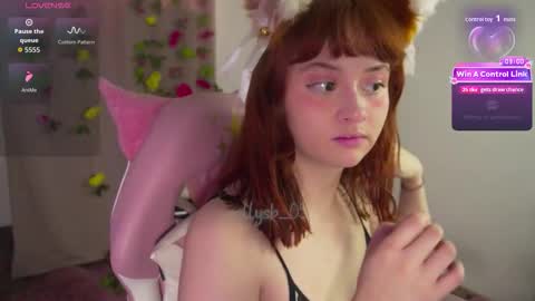 Snapshot of mollysb_05 chatting on December 2025 08:04:01 PM mollysb_05 online show from December 2025 08:04:01 PM