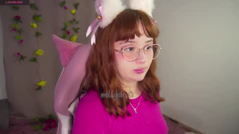 Snapshot of mollysb_05 chatting on January 2026 02:27:02 AM mollysb_05 online show from January 2026 02:27:02 AM