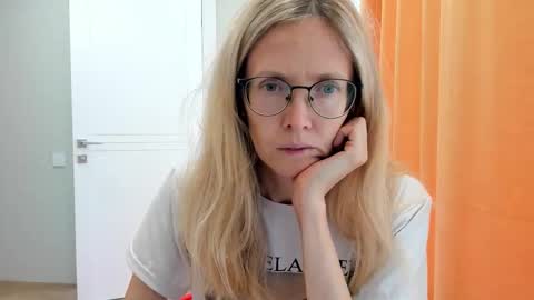 AngelMomm online show from September 2025 06:59:01 AM