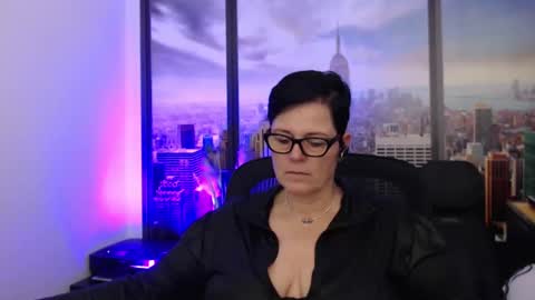 MollySun Nina Randmann online show from December 2024 05:25:01 PM