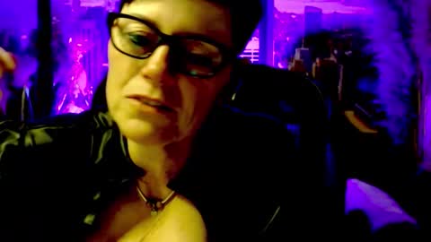 Snapshot of mollysun chatting on May 2026 02:45:01 PM MollySun Nina Randmann online show from May 2026 02:45:01 PM