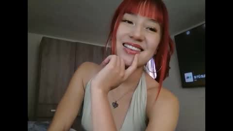 Snapshot of mollywalter chatting on June 2026 04:50:02 PM mollywalter online show from June 2026 04:50:02 PM