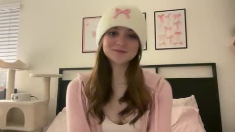 Snapshot of mollyxxxmoon chatting on February 2026 08:11:01 AM Molly Moon online show from February 2026 08:11:01 AM