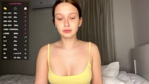 Snapshot of moltenpeach chatting on May 2026 06:09:01 PM Hermina online show from May 2026 06:09:01 PM