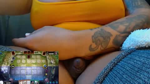 Snapshot of mommi_sh3d3vil chatting on April 2026 07:26:02 PM MOMMI SH3DEVIL online show from April 2026 07:26:02 PM