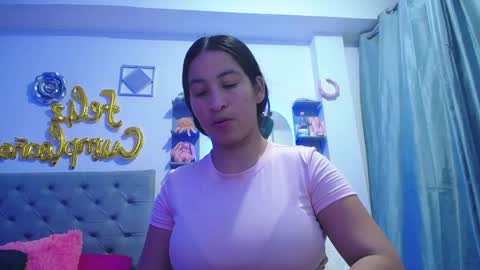 Snapshot of mommy_dulce chatting on May 2026 01:23:02 AM ANDREA online show from May 2026 01:23:02 AM
