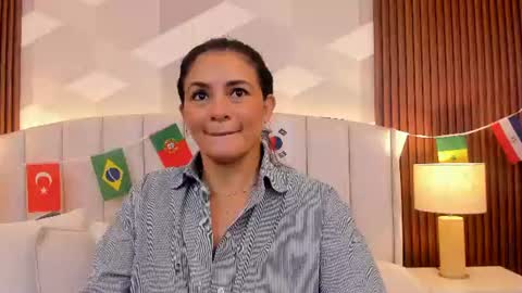 Snapshot of mommy_naughty_ chatting on July 2026 11:25:02 AM Letty Smith online show from July 2026 11:25:02 AM