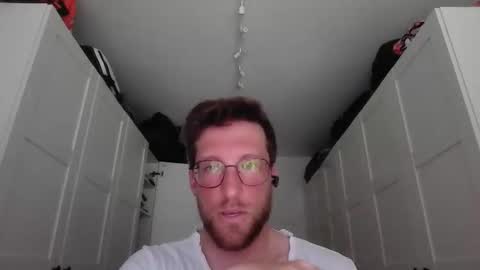 moms_little_monster online show from April 2026 03:30:02 PM