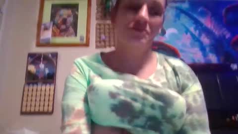 Snapshot of momx4 chatting on April 2026 03:36:02 AM momx4 online show from April 2026 03:36:02 AM