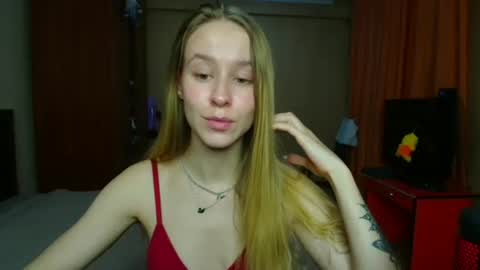 Snapshot of mona__liza chatting on October 2025 06:06:02 PM Mona online show from October 2025 06:06:02 PM