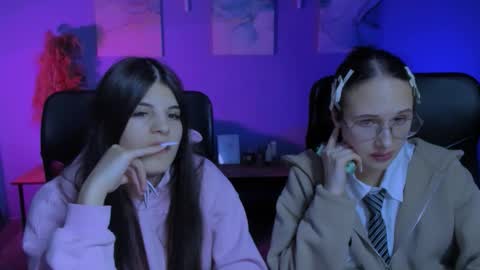 Mona  online show from March 2026 08:19:02 PM