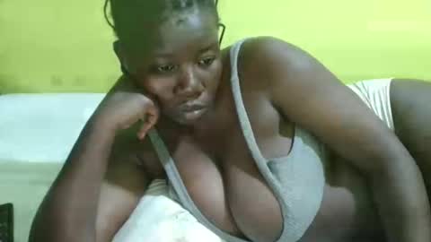 Snapshot of mona_lis chatting on May 2026 08:53:01 AM mona online show from May 2026 08:53:01 AM