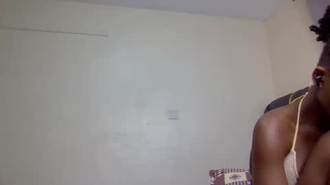 Snapshot of mona_luv1 chatting on September 2025 12:27:02 PM Mona online show from September 2025 12:27:02 PM
