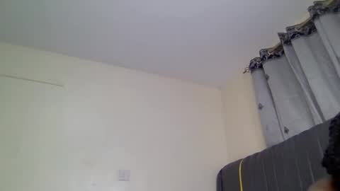 Snapshot of mona_luv1 chatting on September 2025 12:30:01 PM Mona online show from September 2025 12:30:01 PM