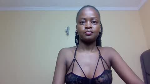Snapshot of mona_luv1 chatting on October 2025 04:26:01 PM Mona online show from October 2025 04:26:01 PM