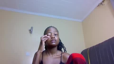 Snapshot of mona_luv1 chatting on October 2025 01:53:02 AM Mona online show from October 2025 01:53:02 AM