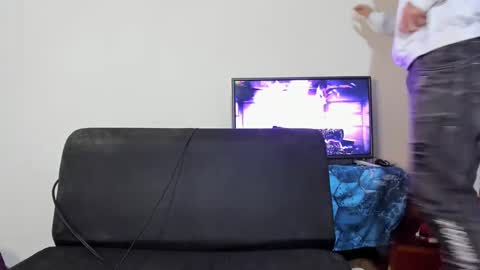 nicolas online show from December 2024 09:55:01 PM