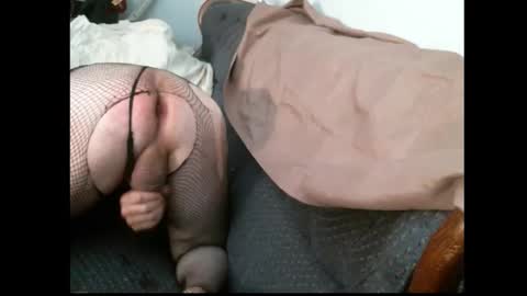 Snapshot of monasnuts chatting on October 2025 09:44:02 PM monasnuts online show from October 2025 09:44:02 PM