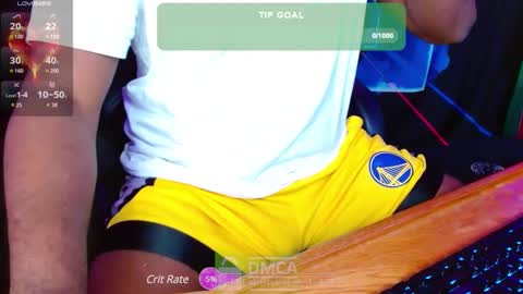 Snapshot of moneyshotxxx90 chatting on December 2024 01:03:01 AM MoneyshotXXX online show from December 2024 01:03:01 AM