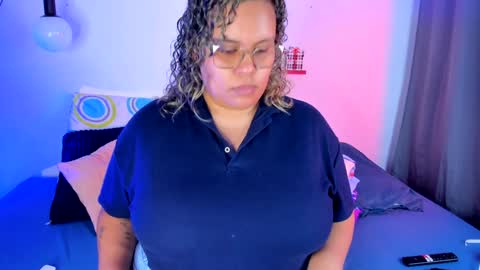 Snapshot of monica_bbw_ chatting on January 2025 08:22:02 PM aleja independent model online show from January 2025 08:22:02 PM