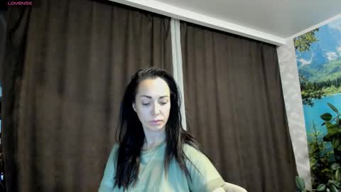 monica_weisss online show from October 2025 06:14:02 PM