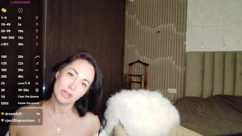 Snapshot of monica_weisss chatting on April 2026 10:03:01 PM monica_weisss online show from April 2026 10:03:01 PM