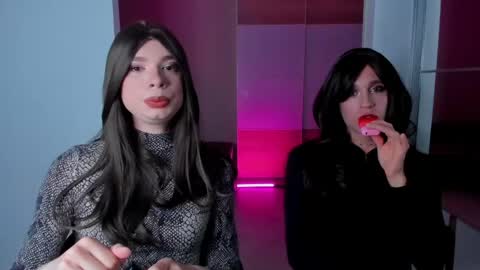 monicastark_ online show from May 2026 07:22:02 PM