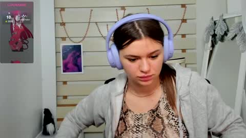 Monika online show from January 2025 03:03:01 PM