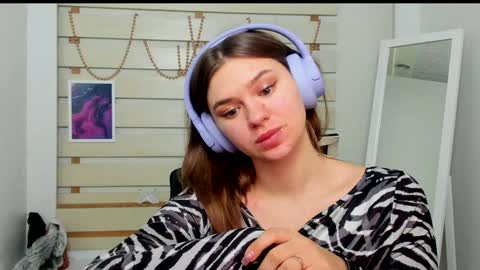 Monika online show from February 2025 11:06:01 PM