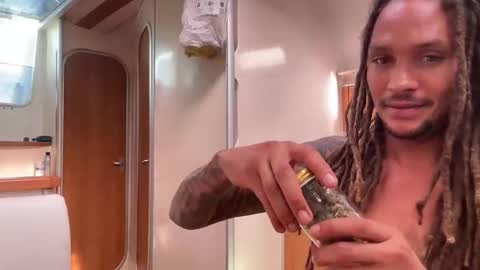 Monk and Mia online show from October 2025 02:05:01 PM