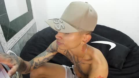 Snapshot of monkeyd_66 chatting on February 2025 01:44:02 AM monkeyd_66 online show from February 2025 01:44:02 AM