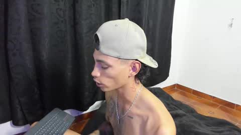 monkeyd_66 online show from September 2025 01:38:02 AM