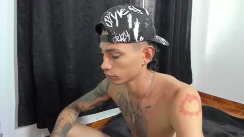 monkeyd_66 online show from September 2025 04:39:02 PM