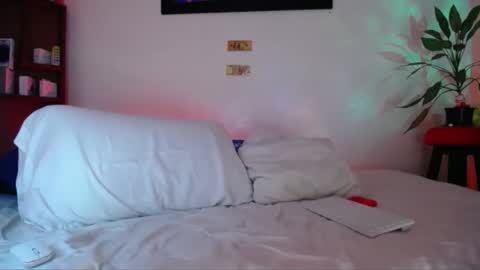 monnojones online show from April 2026 01:23:02 AM