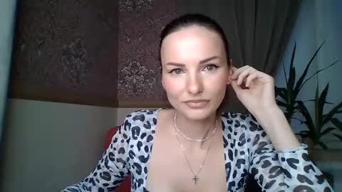 monparis_dream online show from October 2025 01:53:02 PM