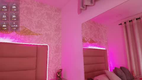 Adriana online show from April 2026 02:41:01 PM