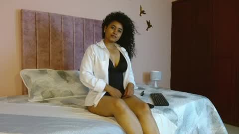 monserratjhonson online show from June 2026 07:15:02 PM